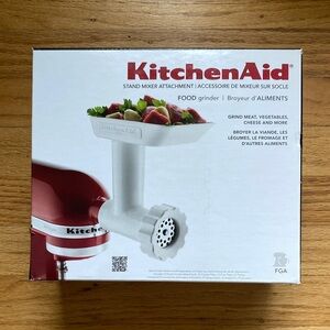 KitchenAid Red and White Stand Mixer Food Grinder Attachment New in Box